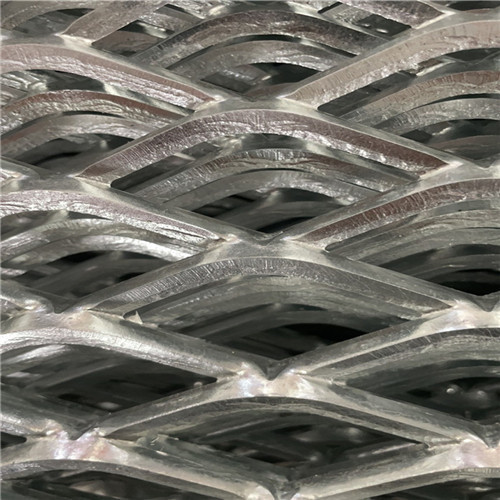 1655538032345082318.jpg 供應(yīng)鋼板網(wǎng).jpg