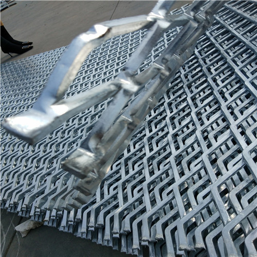 1664331460945065345.jpg 熱鍍鋅碳鋼板網(wǎng) (3).jpg